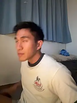 Snapshot of gooodboiii chatting on 11-04-25, 02:32 gooodboiii online show from 11-04-25, 02:32