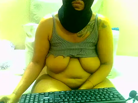 Snapshot of Sweetcandyxxxx30 chatting on 10-13-25, 06:37 Sweetcandyxxxx30 online show from 10-13-25, 06:37