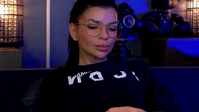 EleniaDevons online show from 10-16-25, 11:51