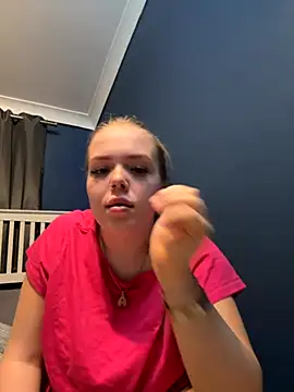 prettycocomae online show from 09-11-25, 09:15