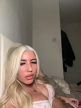 BlondeBetty online show from 12-03-25, 08:52