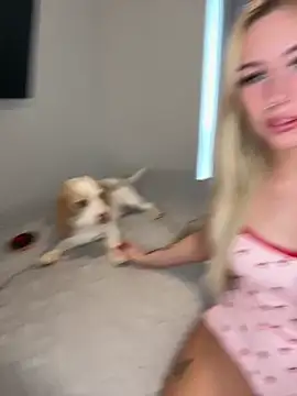 SexySaraxxoo online show from 04-17-26, 09:56