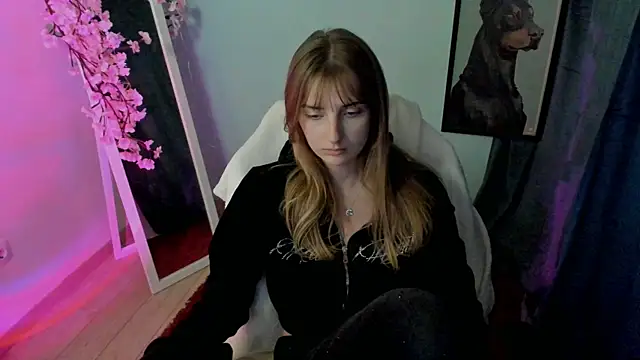 NeyliDream online show from 12-19-25, 01:35