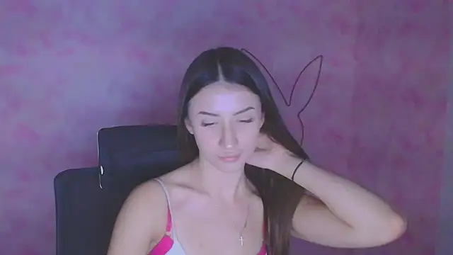 Snapshot of AlisaBubbles chatting on 10-10-25, 12:39 AlisaBubbles online show from 10-10-25, 12:39