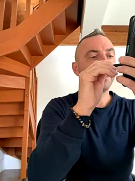 Marronglace1 online show from 10-24-25, 09:41