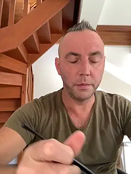 Snapshot of Marronglace1 chatting on 10-17-25, 09:34 Marronglace1 online show from 10-17-25, 09:34