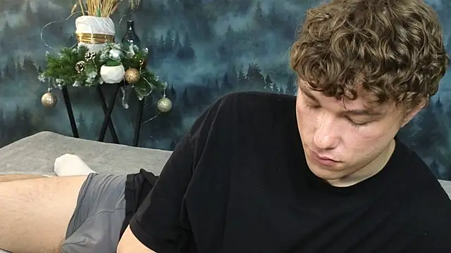 MarkShot  online show from 12-18-25, 05:06