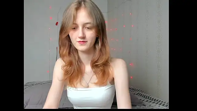 Snapshot of dreamy_pollyyy chatting on 05-14-26, 07:22 dreamy pollyyy online show from 05-14-26, 07:22