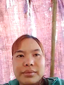 Snapshot of Huyen_x chatting on 03-01-26, 05:51 Huyen x online show from 03-01-26, 05:51