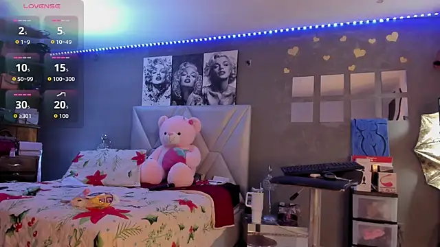 sexyzoe 69 online show from 10-22-25, 10:08