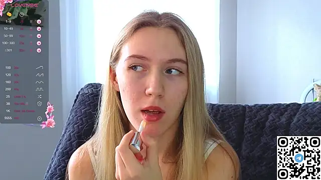 Succubelle online show from 10-26-25, 06:14