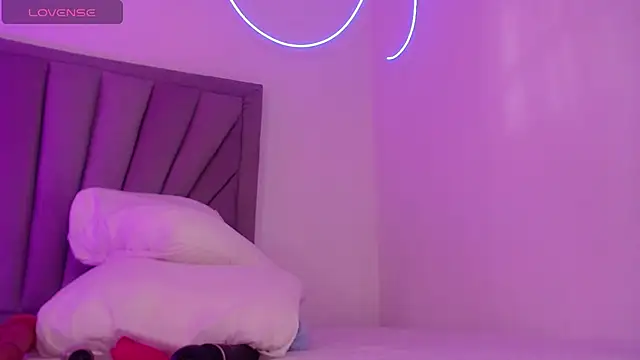 Fiorela 1 online show from 04-15-26, 11:49