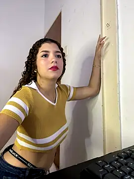 Fiorela 1 online show from 10-14-25, 06:19