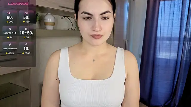 Nellie Campbell online show from 10-07-25, 01:12