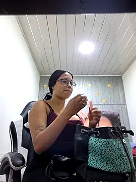 susan mooree online show from 12-22-25, 07:03