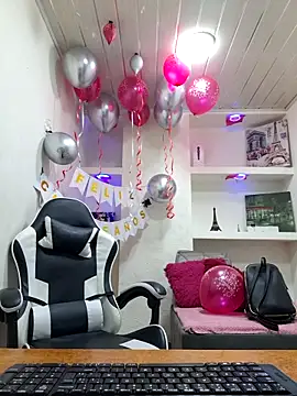 susan mooree online show from 11-13-25, 11:25