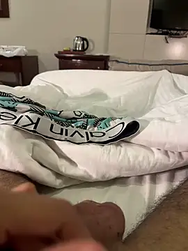 Snapshot of your-hugehard-ashi chatting on 09-10-25, 05:12 your-hugehard-ashi online show from 09-10-25, 05:12