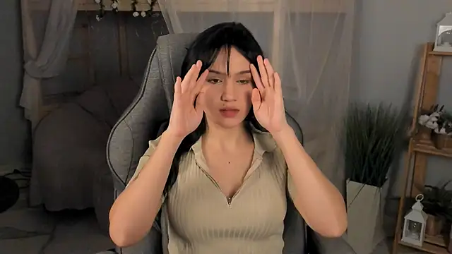 MonicaFarmer online show from 11-30-25, 05:47