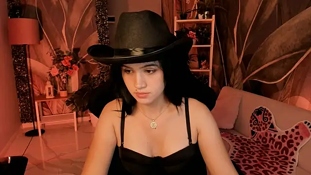 MonicaFarmer online show from 09-18-25, 08:23