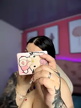 Megaan  More online show from 12-16-25, 01:54