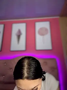 Megaan  More online show from 01-09-26, 02:07