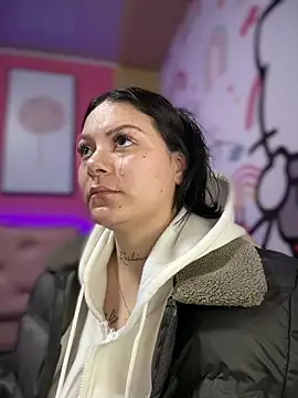 Megaan  More online show from 11-20-25, 02:23