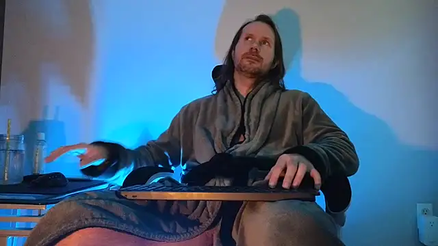 Snapshot of AlbinoAdonis chatting on 09-30-25, 09:32 AlbinoAdonis online show from 09-30-25, 09:32