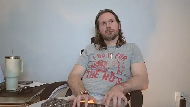 AlbinoAdonis online show from 04-21-26, 02:36