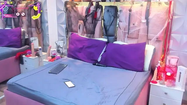 Snapshot of Charlotte_Landry__ chatting on 10-09-25, 03:34 Charlotte Landry   online show from 10-09-25, 03:34