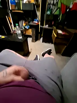 rexcherry69 online show from 10-04-25, 03:24