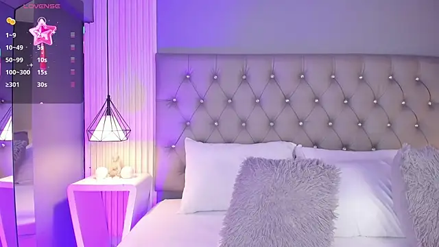 LunaBloomn online show from 02-25-26, 05:02