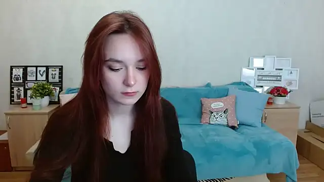 Snapshot of aFoxie chatting on 10-15-25, 07:55 aFoxie online show from 10-15-25, 07:55