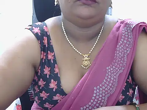 Snapshot of Nisha-telugu chatting on 07-18-26, 05:54 Nisha-telugu online show from 07-18-26, 05:54