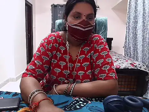 Snapshot of Nisha-telugu chatting on 06-15-26, 01:33 Nisha-telugu online show from 06-15-26, 01:33