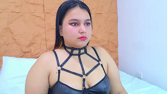 IvannaaVega online show from 04-15-26, 04:40