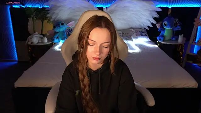 FoxyMayy online show from 10-27-25, 02:07