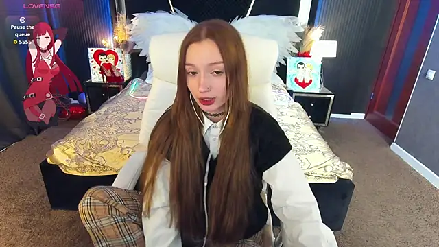 FoxyMayy online show from 04-06-26, 01:12