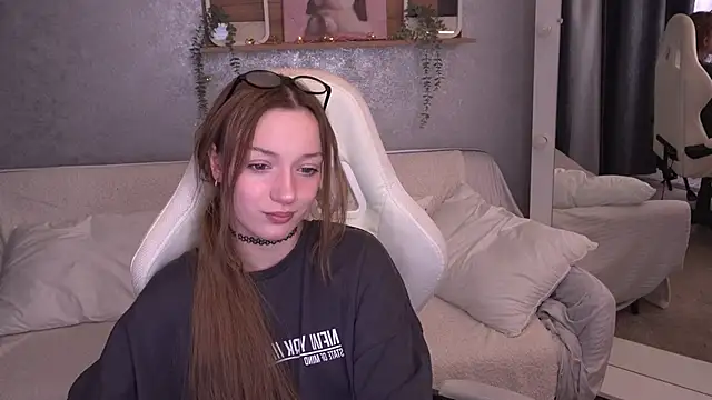 FoxyMayy online show from 12-02-25, 02:08