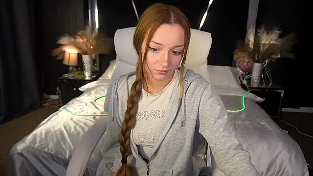 FoxyMayy online show from 11-09-25, 09:08