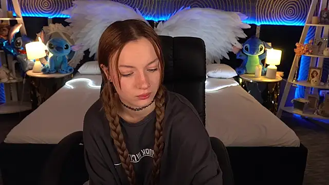 FoxyMayy online show from 11-26-25, 01:55