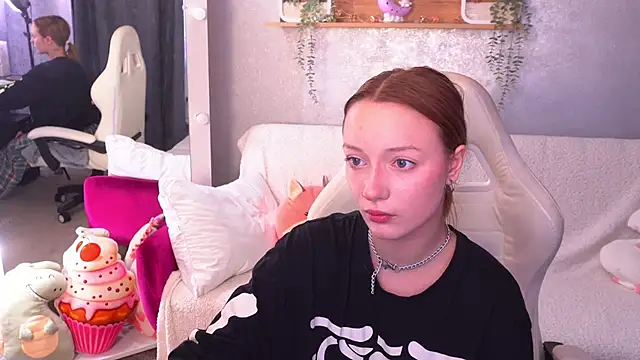 FoxyMayy online show from 10-10-25, 07:20