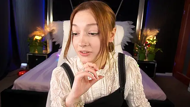 Snapshot of FoxyMayy chatting on 06-04-26, 01:05 FoxyMayy online show from 06-04-26, 01:05