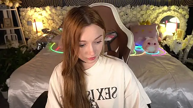 FoxyMayy online show from 05-19-26, 01:40