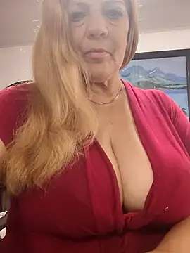 Snapshot of Casandra_Cruz chatting on 10-16-25, 01:52 Casandra Cruz online show from 10-16-25, 01:52