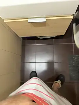 Snapshot of Zdor90 chatting on 02-22-26, 06:09 Zdor90 online show from 02-22-26, 06:09