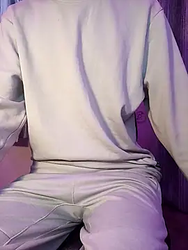 ash706339 online show from 12-21-25, 06:37