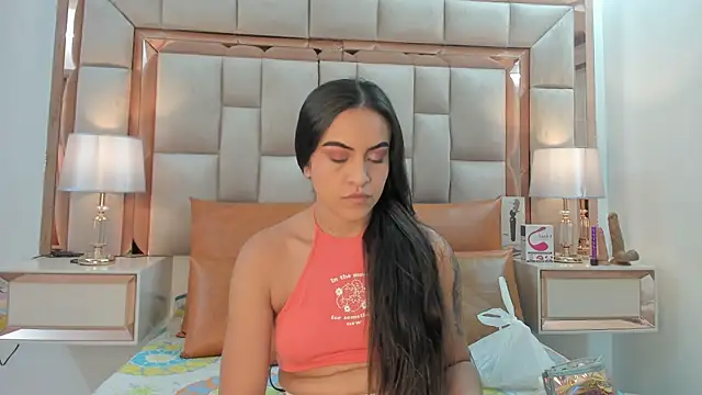 Leslie Bussh  online show from 10-04-25, 07:48