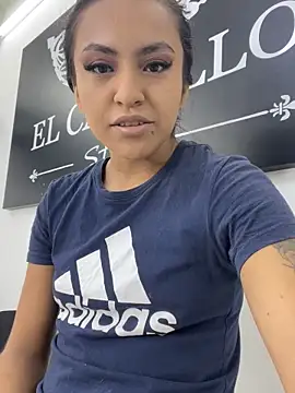 Leslie Bussh  online show from 04-08-26, 01:45