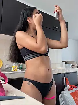 Leslie Bussh  online show from 03-04-26, 03:42