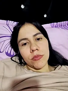 Snapshot of valen-sexx chatting on 04-24-26, 03:30 valen-sexx online show from 04-24-26, 03:30